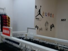 -BIGOFFS 超级折扣(仁恒伊势丹店)