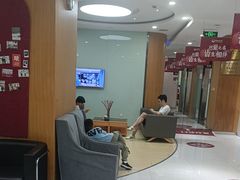 -雅悦齿科(顾村公园店)