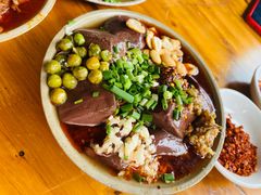 -谢老五跷脚牛肉·非遗传承店