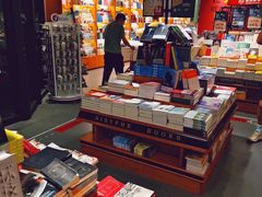 -西西弗书店&矢量咖啡(凯德晶萃广场店)