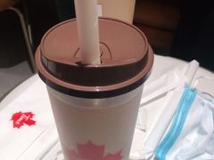 四百次黑晶大咖奶茶-Tims天好咖啡·贝果(东方广场店)