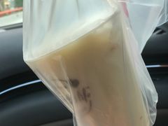 -85度C(生甜甜圈研究工坊·上海平凉店)