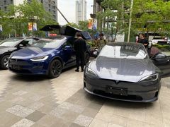 -TESLA 特斯拉(上海太古汇体验店)