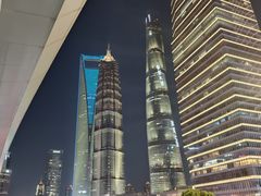 -陆家嘴空中步行连廊