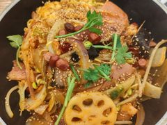 -红渡小香·牛肉麻辣香锅(车站南路店)
