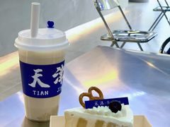 奇妙超能栗-禾沐·轻食·面包·咖啡