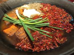 红锅-四小区火锅·巷子里的重庆火锅(花照壁店)