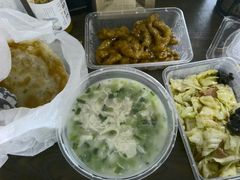 -吕氏疙瘩汤·海鲜新鲁菜(凯德mall新都心店)