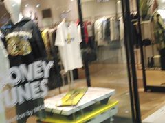 -MO&Co.(龙之梦购物公园店)