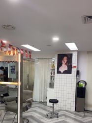 -米娜护肤造型