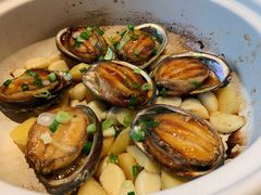 砂锅焗鲜鲍鱼-香山家宴