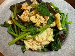 菠菜木耳炒蛋-耶里夏丽·新疆菜·28年喀什老馆(田林东路店)