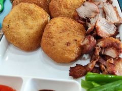 小饼炭烧肉-龙香居海鲜浑锅家常菜·特色驴肉