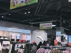 -百年港湾奥特莱斯(香炉礁店)