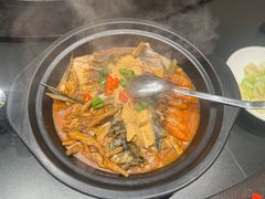 -新天明砂锅鱼头煲