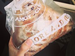 招牌三角芝士面包-Juicy Bakery(大学路店)