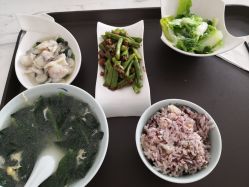 -玥奢国际母婴护理中心(滨江宝龙店)