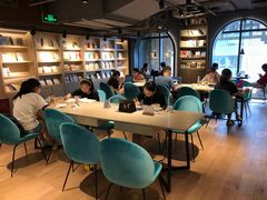 -光海书局(南京东路第一百货店)