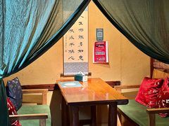 -八月美食小馆(银泰城总店)
