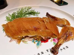 精品烤鸭-宝轩渔府·老字号海鲜·正宗津菜(水上店)