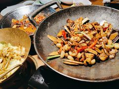 -沅江水·湖南家宴(南村万博长隆商圈店)