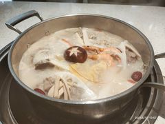 -三人行骨头王火锅(长寿店)