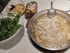 -烹然四季椰子鸡火锅(姚家园万象汇店)