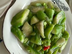 -七的湖·晚芳亭·阳澄湖农家菜·大闸蟹(莲花岛店)