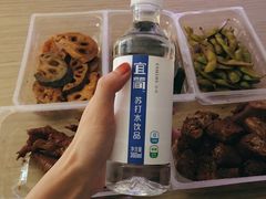 -周黑鸭(重庆江北嘴财信广场店)