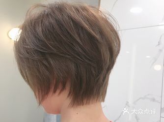 炎热的夏天要来了，想要给自己剪个短发的妹纸就要赶紧啦