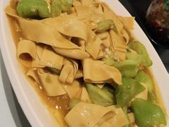 -六泰居·尔滨地标·东北菜(泰山路店)
