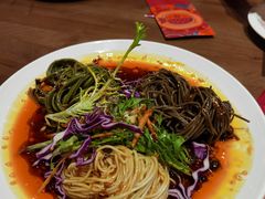 -艾力江和田馕坑烤肉店