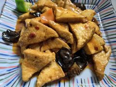 -天天向上素食餐厅(五台山店)