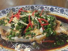 -芦茨金富饭庄·25年老字号·专做稻草鸡