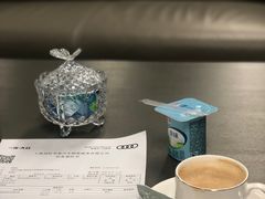 -上海冠松华奥奥迪4S店(张江店)