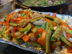 -乐山食古香跷脚牛肉