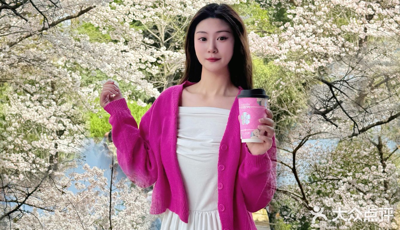 周末来青龙寺拍照竟然偶遇了“爷爷不泡茶”摊位！
