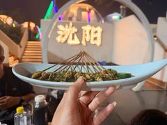 -小董哥烤串·爆汁大油边(故宫店)