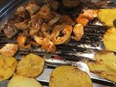 滋味烤大肠-·缸桶屋·韩式牛肋条自助烤肉(西湖D11店)