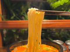 -银米·云南传统过桥米线(双廊黑金冠店)