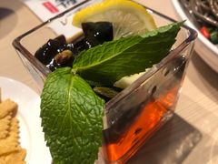 焦糖双色冰粉-鱼酷活鱼烤鱼(恒隆广场店)