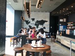 大堂-星巴克(七宝领展广场1F店)