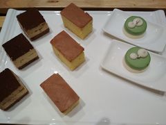 -西藏饭店·亚克·食光自助餐厅(文殊院店)