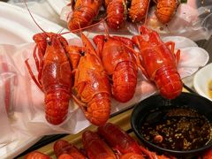 -肥肥虾庄·金牌油焖大虾(汉口城市广场店)