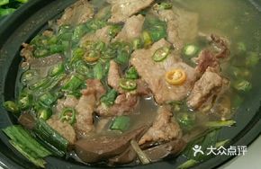 Beef and Duck Blood Stir-fry