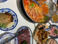 -王奋斗贵州酸汤牛肉火锅