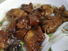牛腩拼猪肠粉-海幢瑞芳饮食店