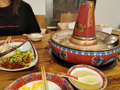 -毛辣果·贵州红酸汤牛肉火锅(西单店)