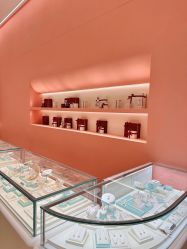 -潮宏基(万象城店)