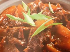 萝卜牛腩煲-鹿港小镇(黄金店)